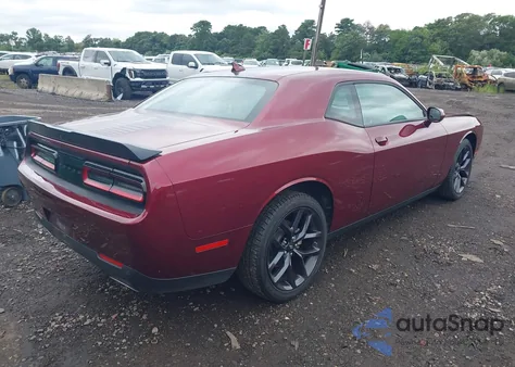 2023 Dodge Challenger Sxt z USA, uszkodzony, nr VIN 2C3CDZAG8PH692908